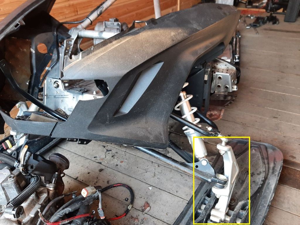 Оригинал BRP 505073011 LH Ski Leg