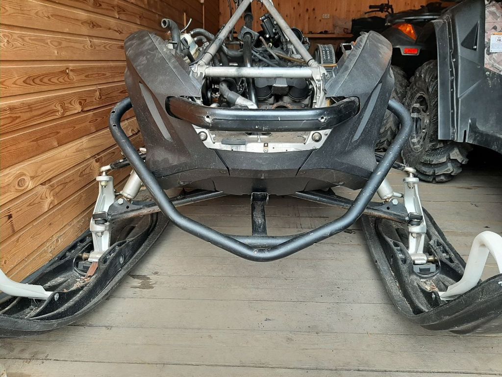 оригинал BRP 860200350 для BRP LYNX/Ski-Doo (Extra Front Bumper Black REV-XU Expedition)