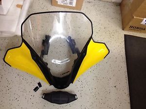 BRP 715001937 High Windshield Kit Yellow tapered bars Стекло ветровое, желтое